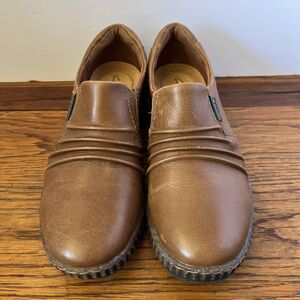 Clarks Womens Magnolia Faye Brown Leather Casual Slip-On Shoes 9.5M